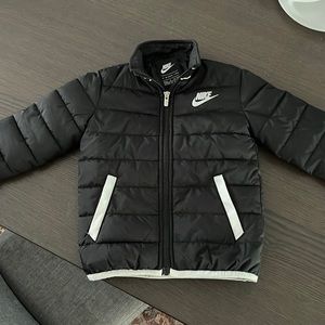 Kids NIKE puffer jacket. GUC
